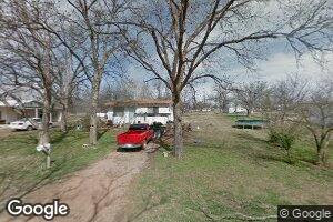 716 E B Ave, Waurika, OK 73573