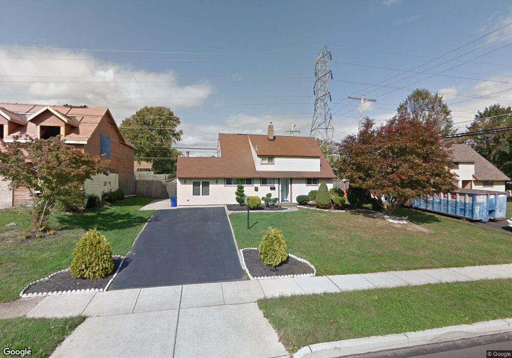 43 Grasspond Rd, Levittown, PA 19057 - photo 1