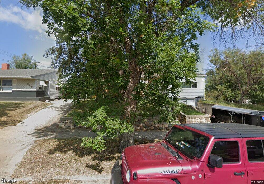 133 8th St, Havre, MT 59501 - photo 1