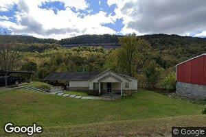 6438 N Us Highway 421, Bledsoe, KY 40810