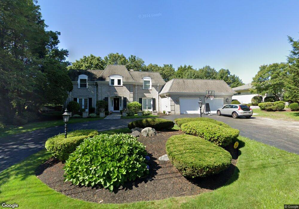 10 Vinson Cir, Winchester, MA 01890 - photo 1