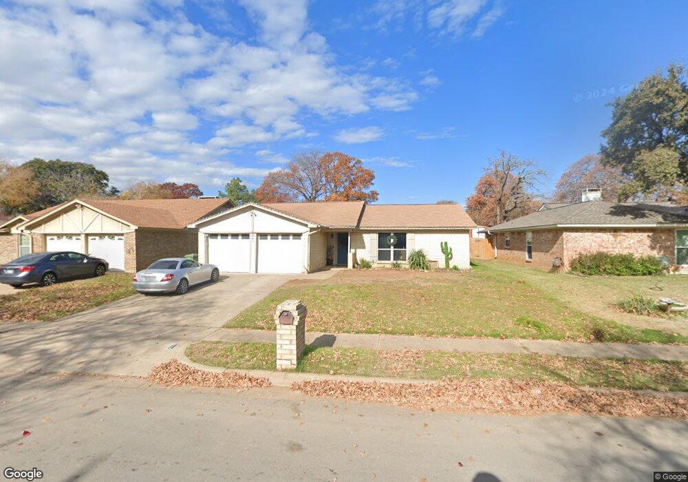 801 Mountain Laurel Ln, Bedford, TX 76021 - photo 1