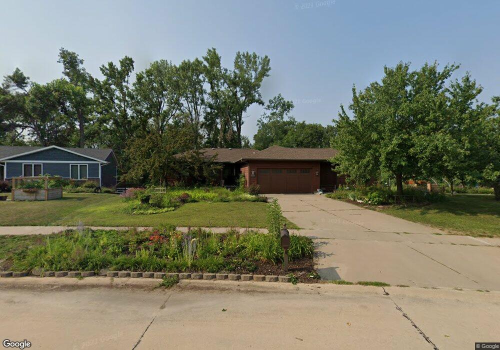 3815 Antelope Trail NE, Cedar Rapids, IA 52402 - photo 1