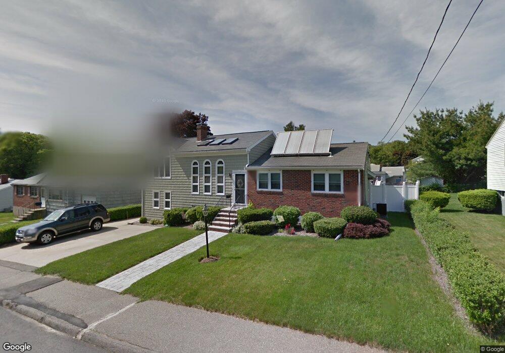 31 Woodcliff Rd, Holbrook, MA 02343 - photo 1