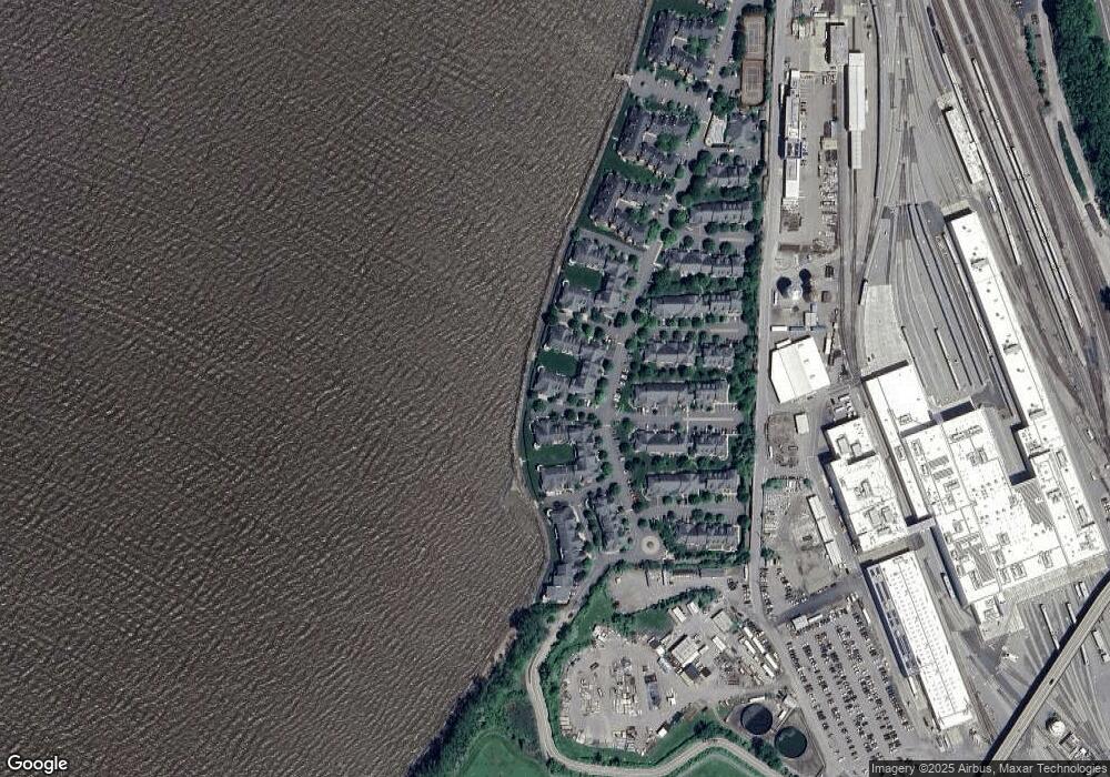 812 Half Moon Bay Dr, Croton On Hudson, NY 10520 - photo 1