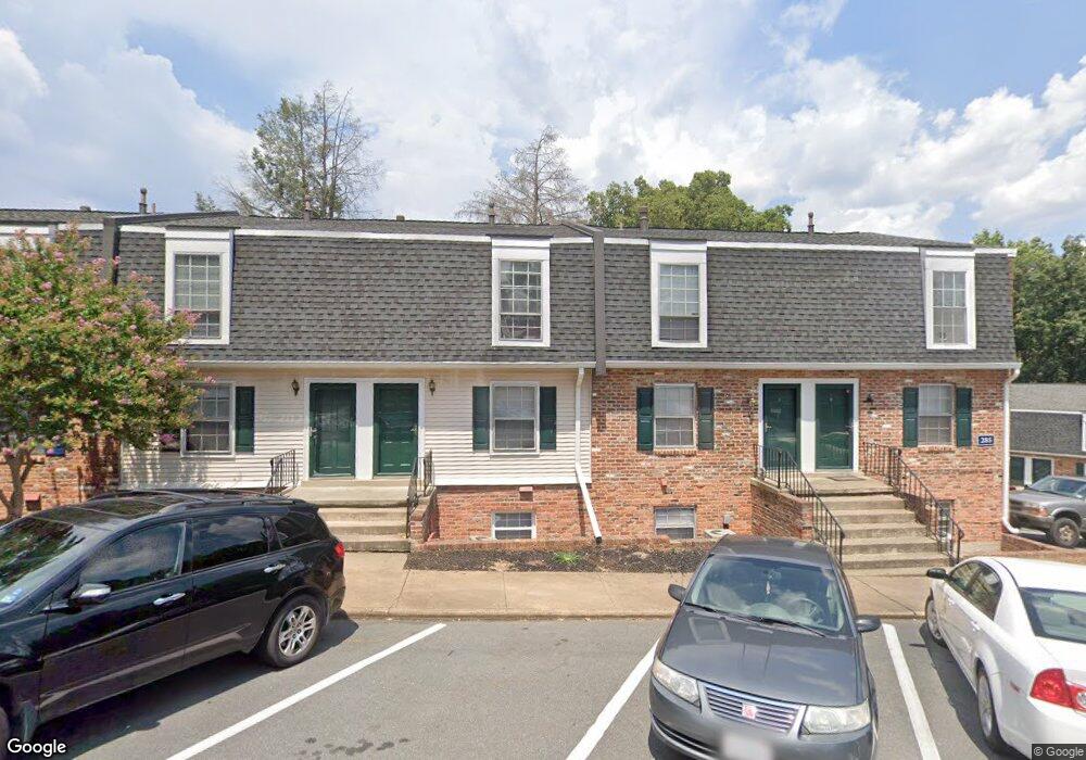2655 Barracks Rd unit D, Charlottesville, VA 22901 - photo 1