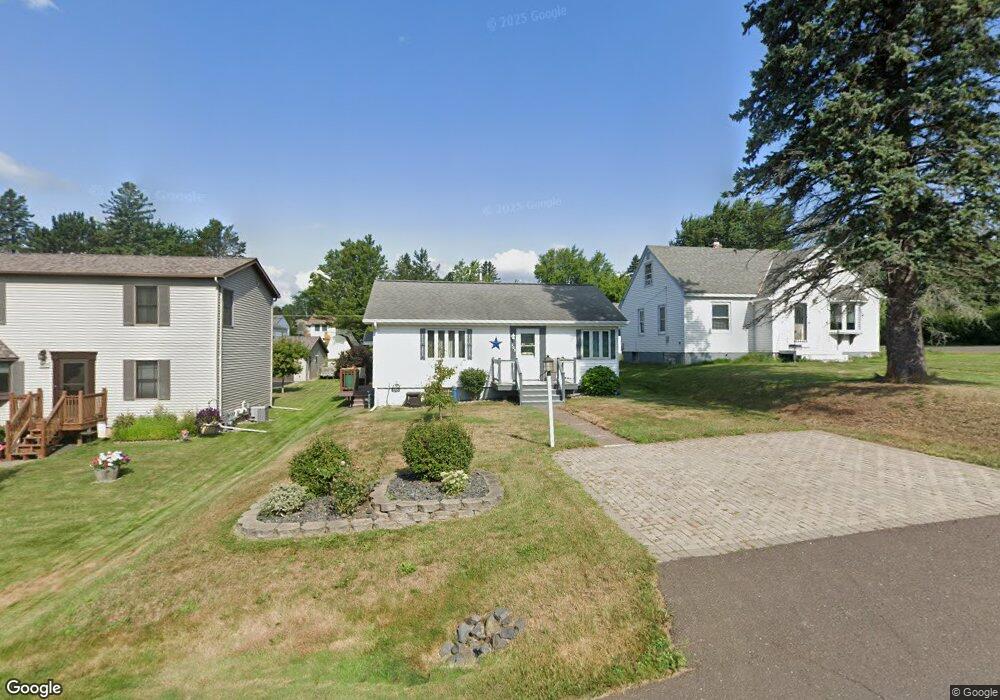 2205 Hillcrest Dr, Duluth, MN 55811 - photo 1