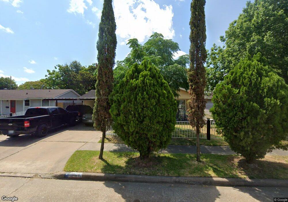 10210 Buena Park Dr, Houston, TX 77089 - photo 1