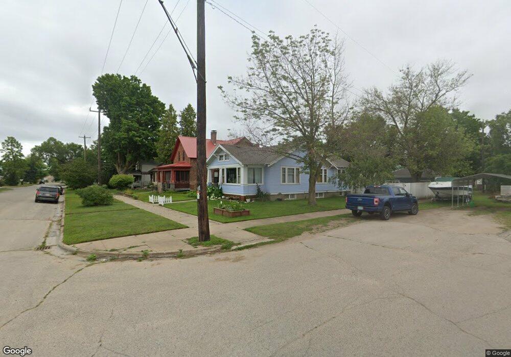 813 8th Ave, Menominee, MI 49858 - photo 1