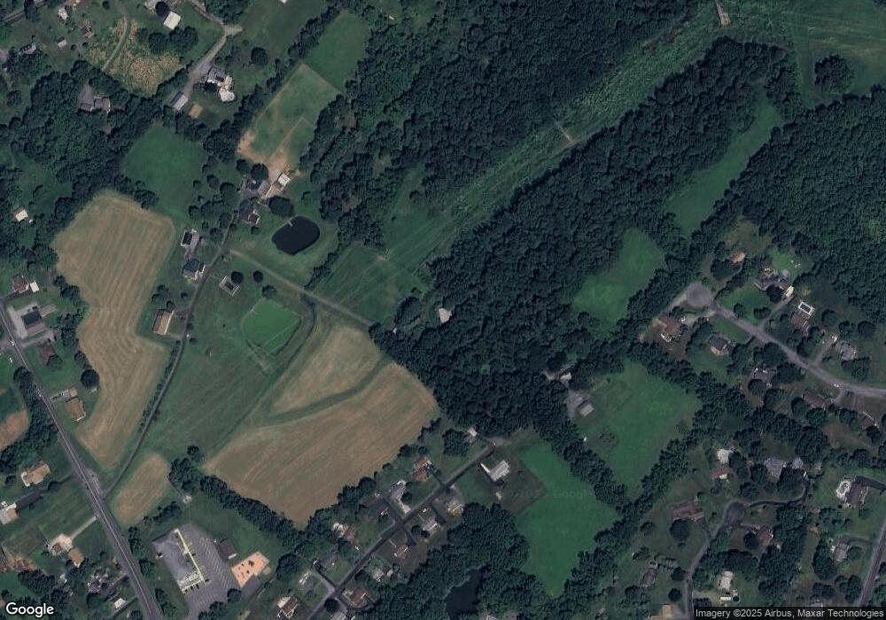 5655 Chestnut St, Emmaus, PA 18049 - photo 1