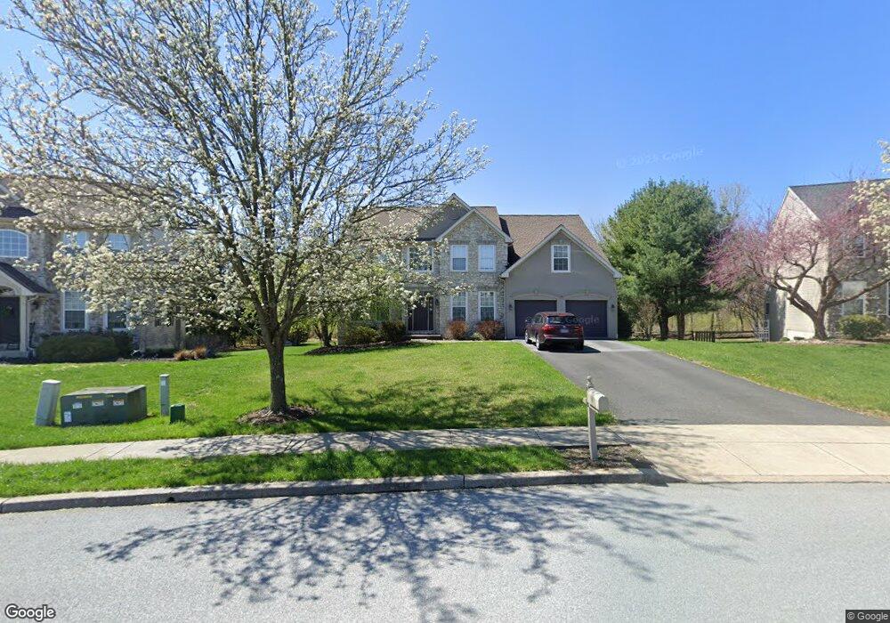 118 Limestone Dr, Reading, PA 19606 - photo 1