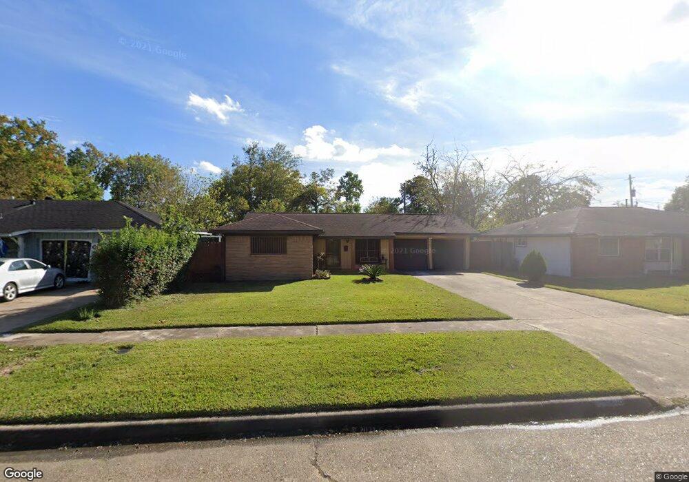 10206 Southport Dr, Houston, TX 77089 - photo 1