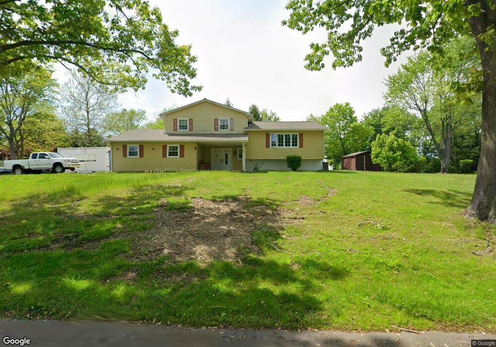 69 Derick Dr, Fishkill, NY 12524 - photo 1