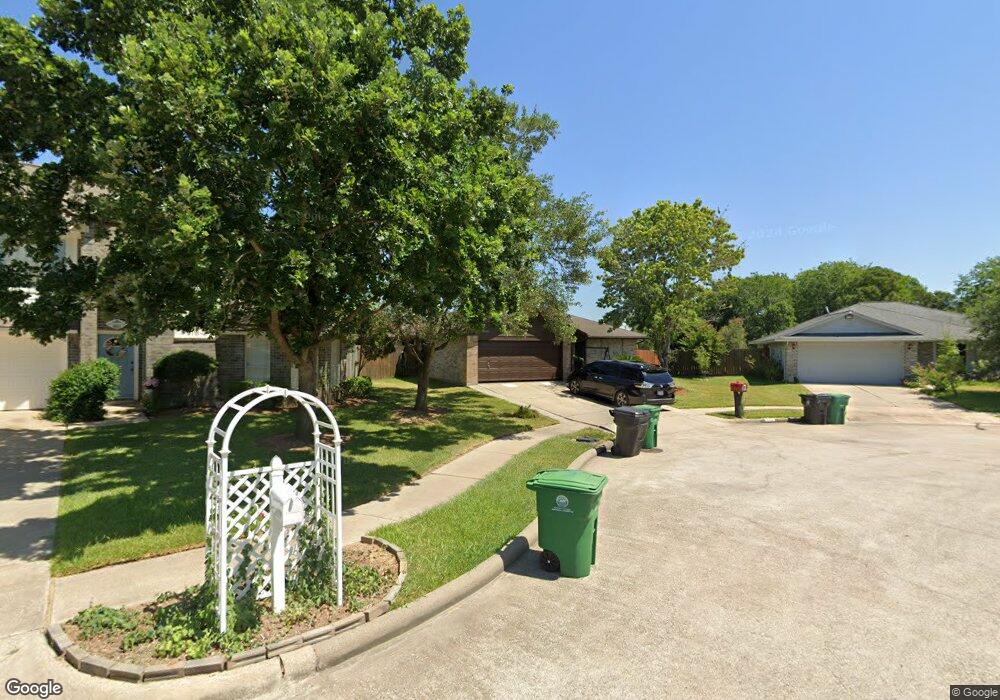 9555 Tree Bridge St, Houston, TX 77075 - photo 1