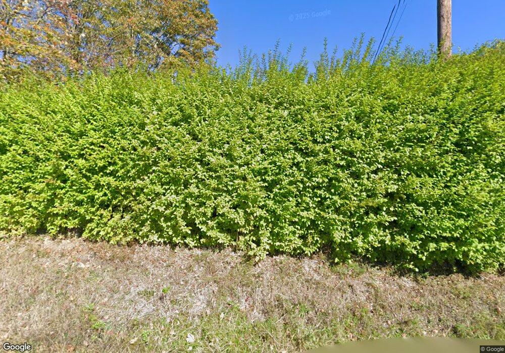 1911 Chipperfield Dr, Stroudsburg, PA 18360 - photo 1