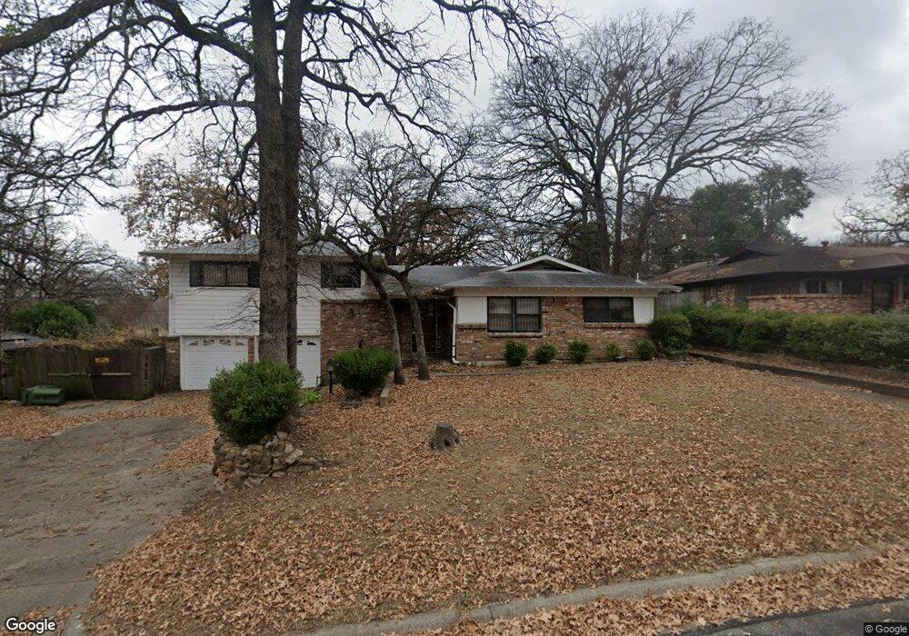 1041 Barbara Ann Dr, Hurst, TX 76053 - photo 1