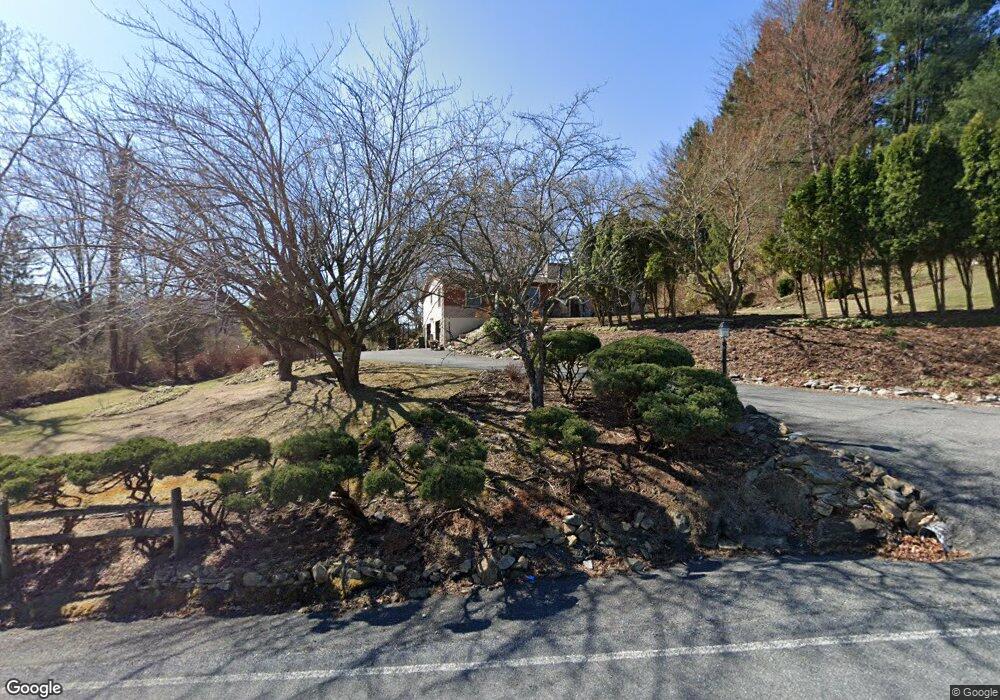 17 Lewis Rd, Reading, PA 19606 - photo 1