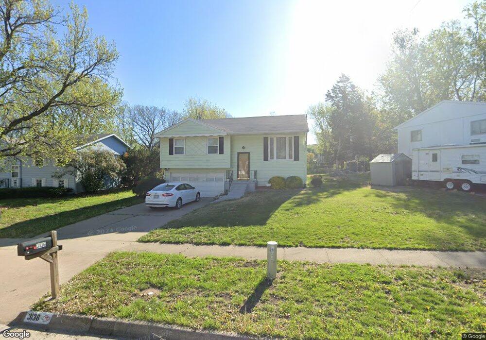 3136 SW Grand Ct, Topeka, KS 66614 - photo 1