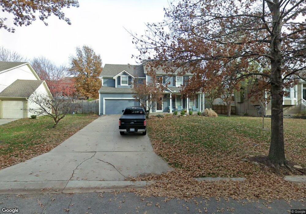 5117 Mccoy St, Shawnee, KS 66226 - photo 1