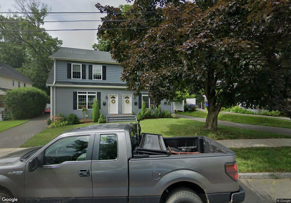 72 Washington Cir, West Hartford, CT 06119 - photo 1