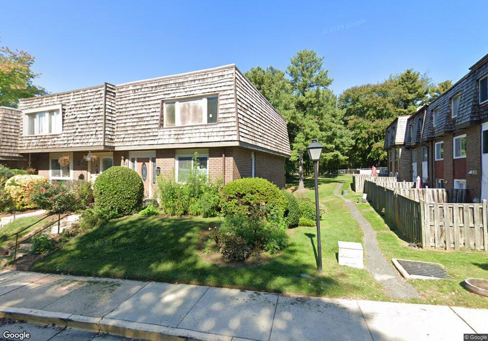 320 W Deer Park Rd unit 2, Gaithersburg, MD 20877 - photo 1