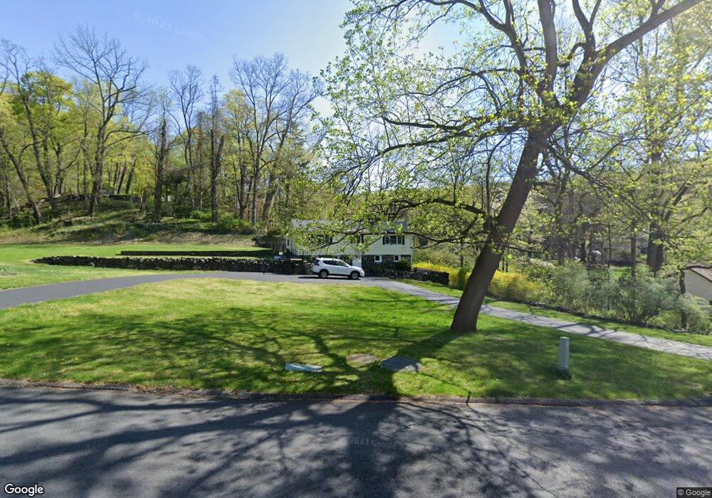 10 John Cava Ln, Cortlandt Manor, NY 10567 - photo 1