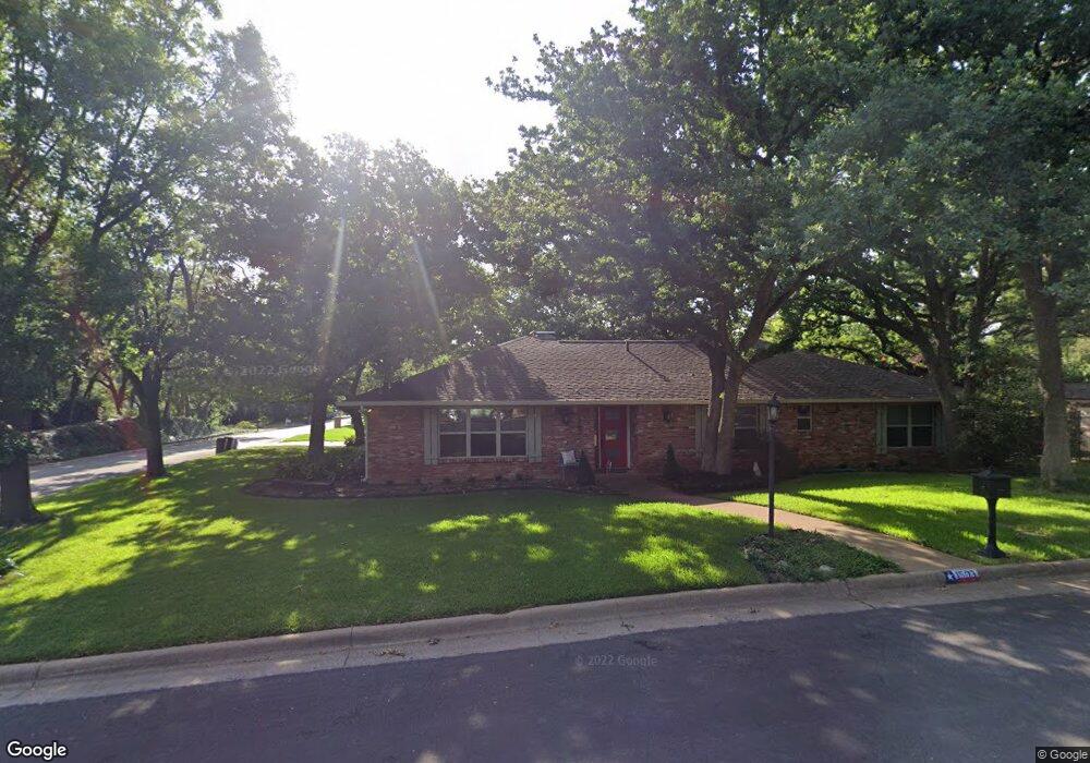 1503 Woodridge Cir, Euless, TX 76040 - photo 1