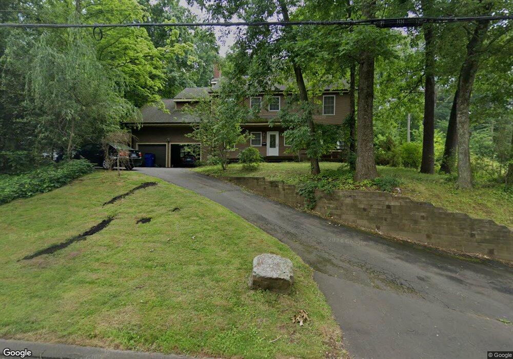 29 Cliffmount Dr, Bloomfield, CT 06002 - photo 1