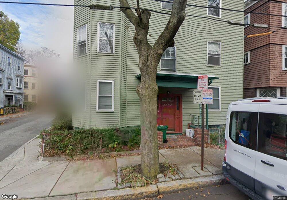 35 Eustis St, Cambridge, MA 02140 - photo 1