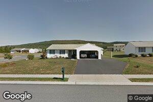 2 Garden Dr, Newmanstown, PA 17073