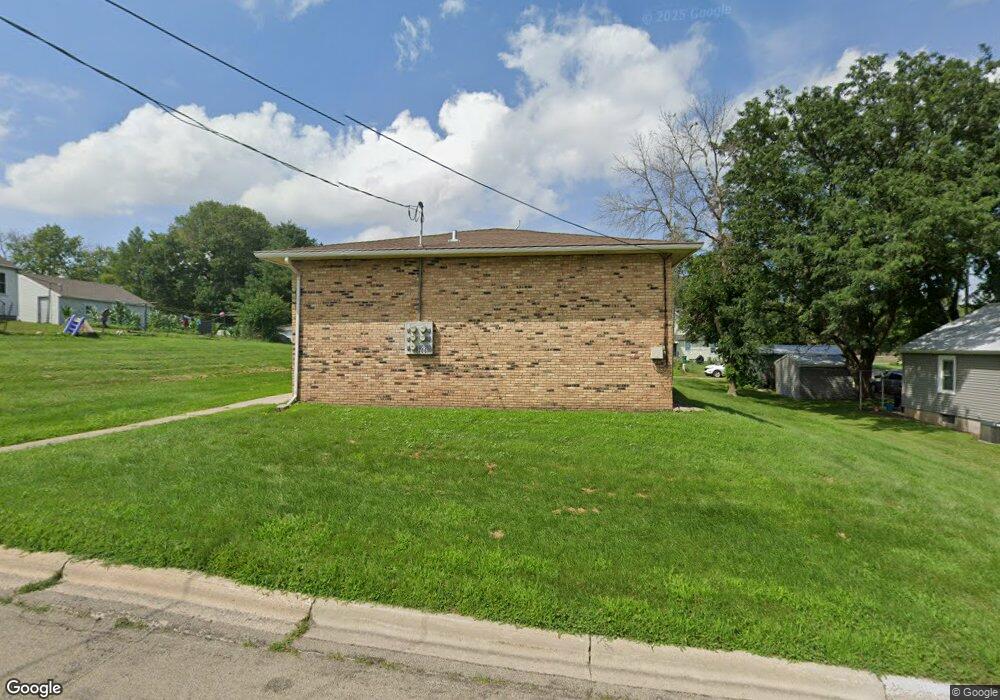 706 Alcove St, Albert Lea, MN 56007 - photo 1