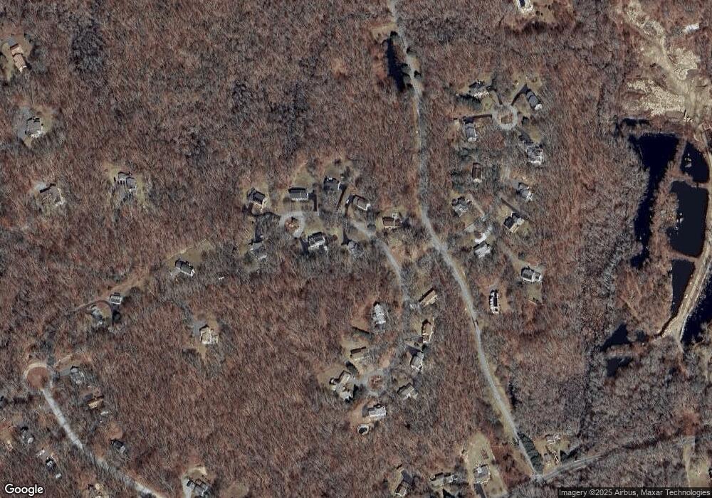 8 Swanswood Ln, Old Lyme, CT 06371 - photo 1