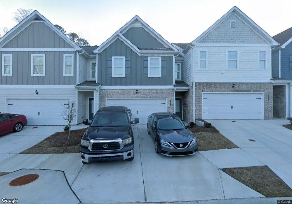 7559 Knoll Hollow Rd unit 49, Lithonia, GA 30058 - photo 1