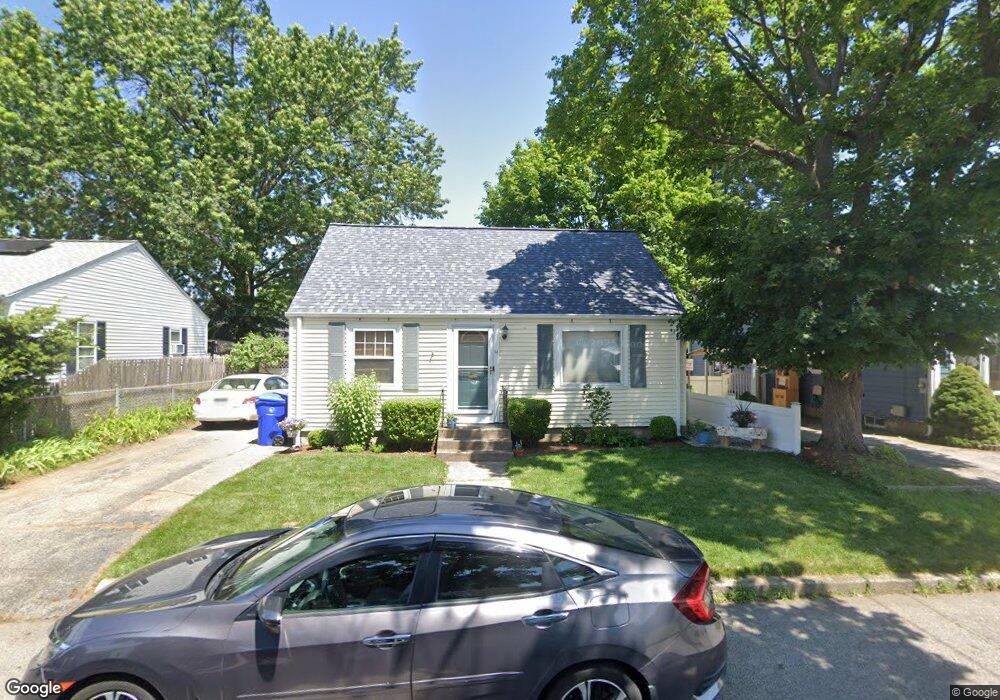 14 Wendell St, Pawtucket, RI 02861 - photo 1