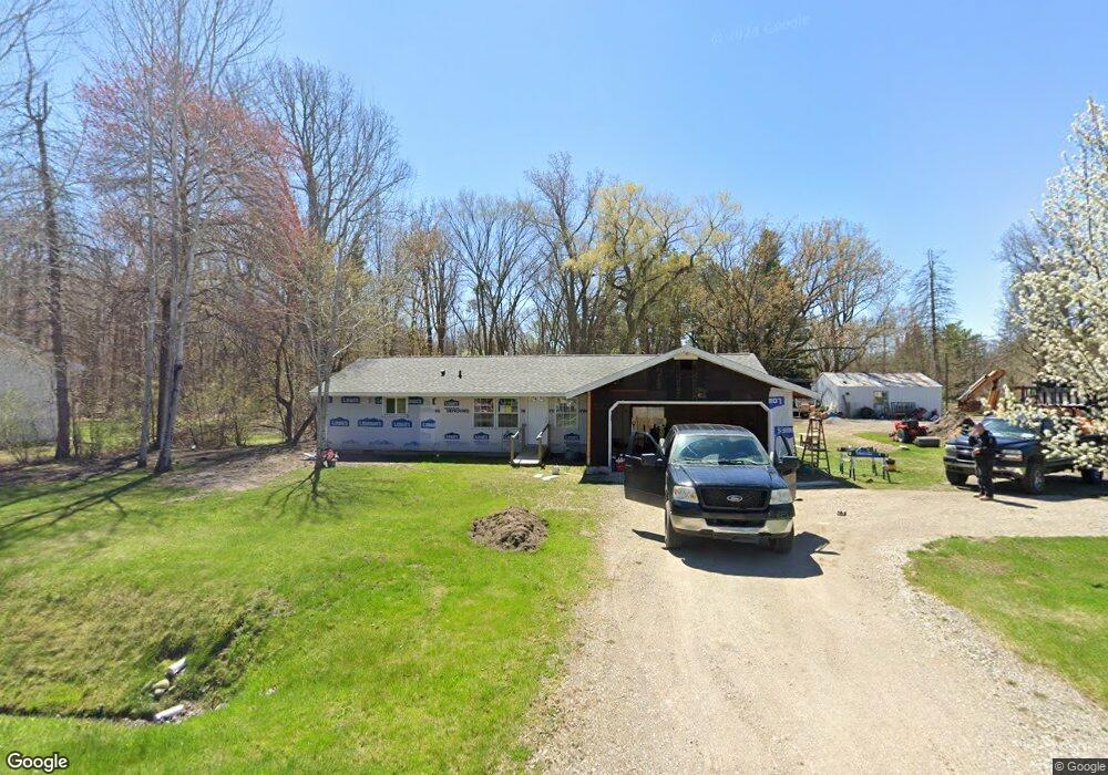 5005 Elmer Dr, Midland, MI 48640 - photo 1