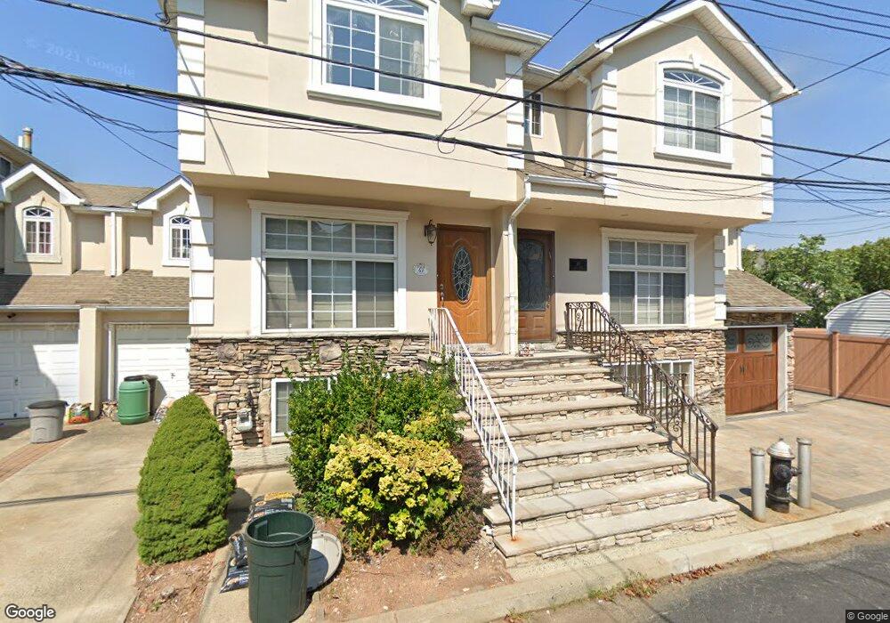 49 Lucy Loop unit B, Staten Island, NY 10312 - photo 1