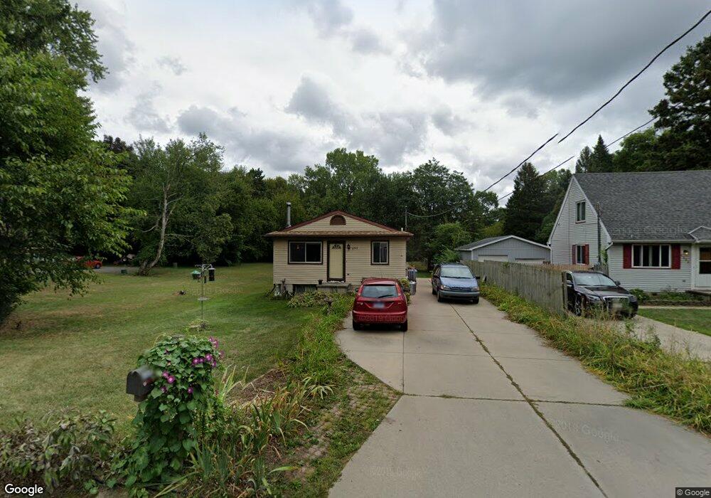 6517 Rosedale Rd, Lansing, MI 48911 - photo 1