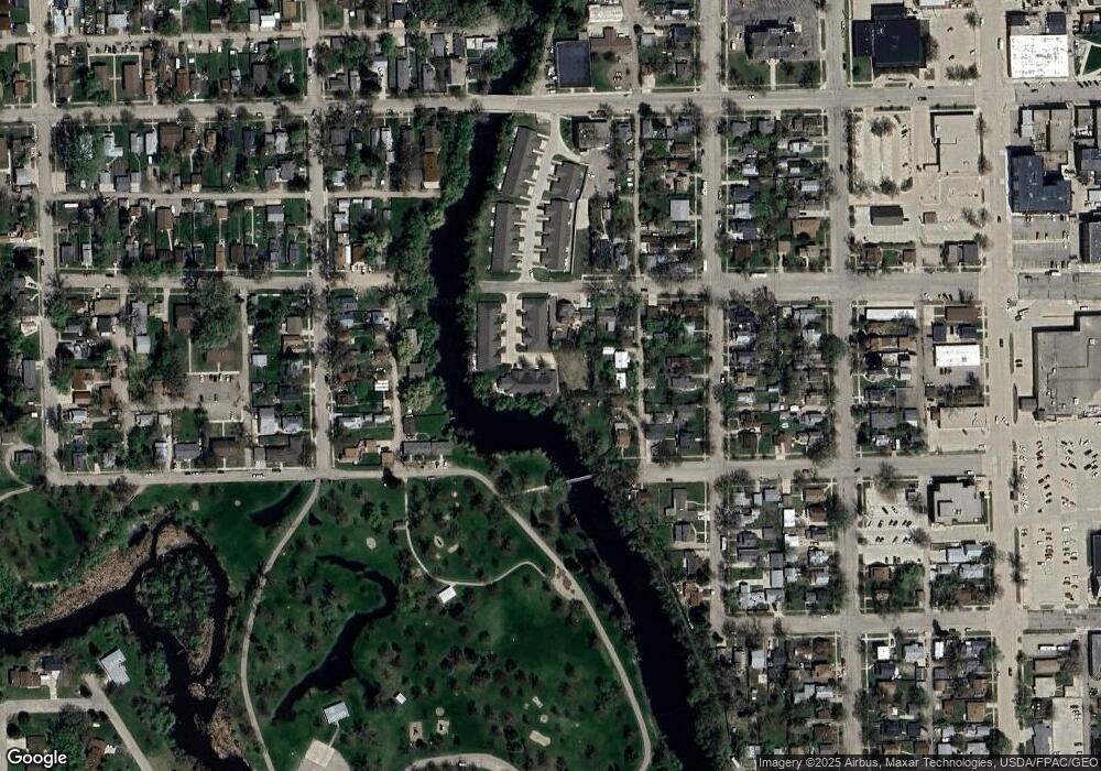 431 3rd St SW, Jamestown, ND 58401 - photo 1