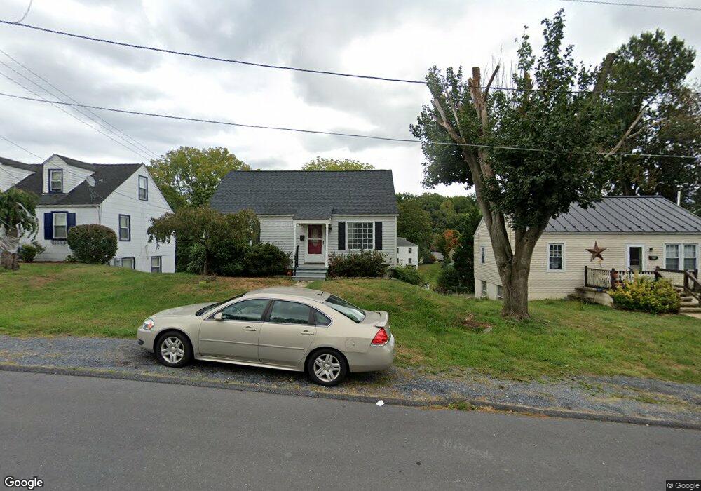 604 S Linden Ave, Waynesboro, VA 22980 - photo 1