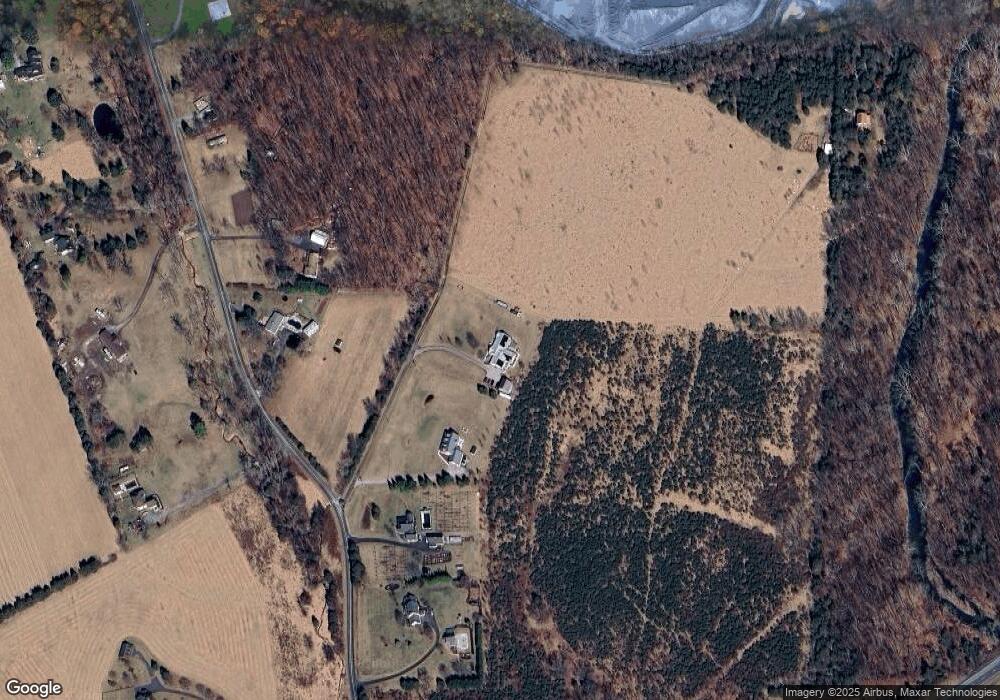 204 Hospital Rd unit 3, Gettysburg, PA 17325 - photo 1