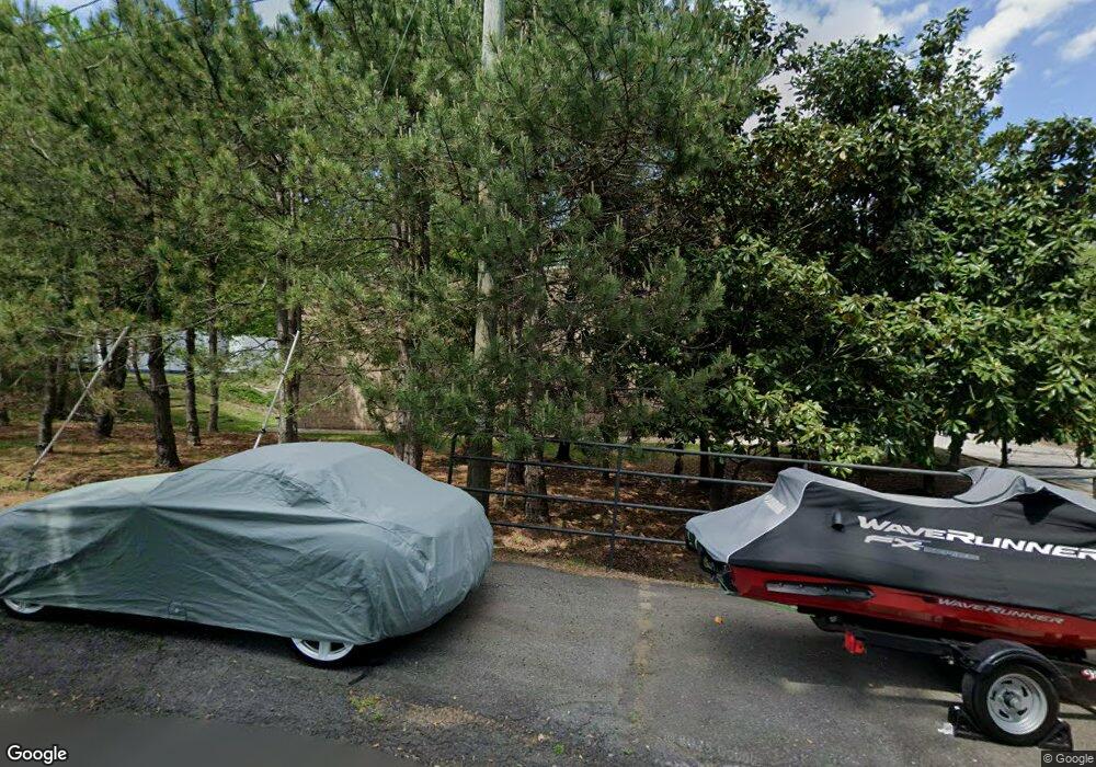 8220 Fleenor Ln, Lorton, VA 22079 - photo 1