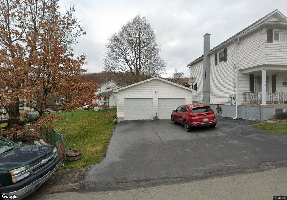 324 Carbon St, Archbald, PA 18403 - photo 1