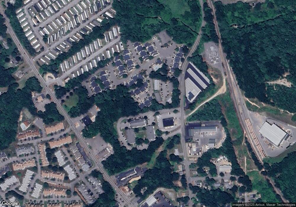 49 Meadow Pond Dr unit A, Leominster, MA 01453 - photo 1