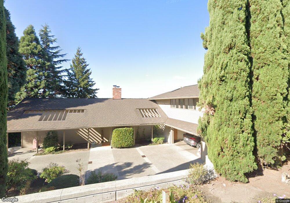 7453 W Mercer Way, Mercer Island, WA 98040 - photo 1