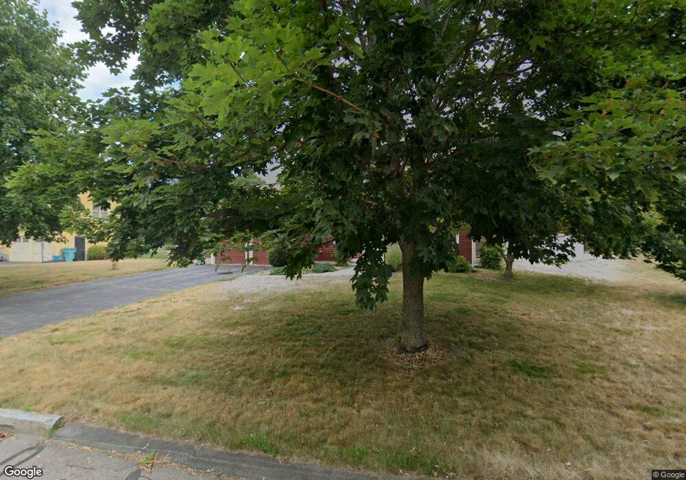 7 Florence Cir, Upton, MA 01568 - photo 1