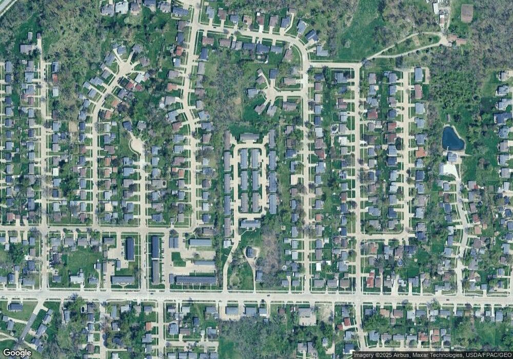 2728 O Ave NW unit 2728A, Cedar Rapids, IA 52405 - photo 1