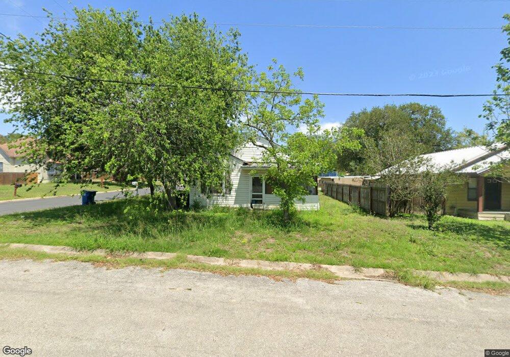 200 E Fannin St, Beeville, TX 78102 - photo 1