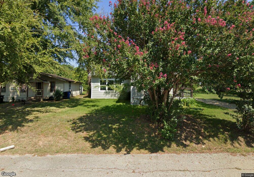 903 W Ford St, Denison, TX 75020 - photo 1