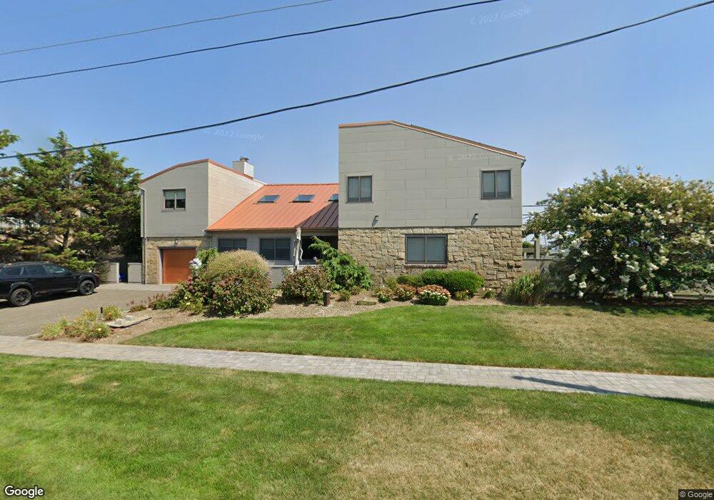 30 Genesee Blvd, Atlantic Beach, NY 11509 - photo 1