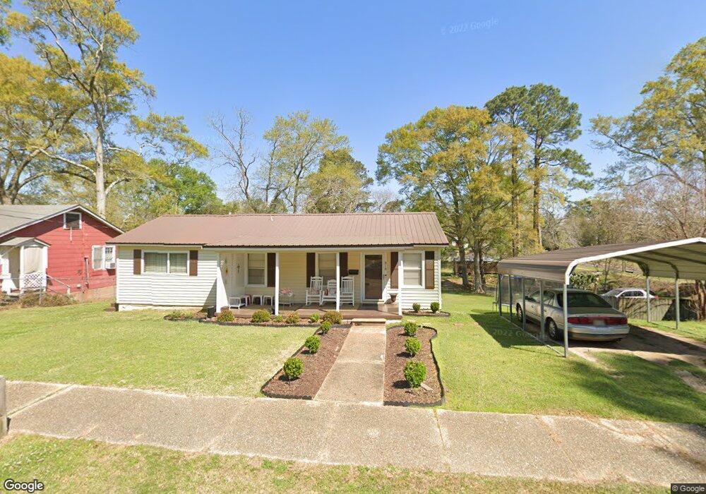 818 Wheelock St, McComb, MS 39648 - photo 1